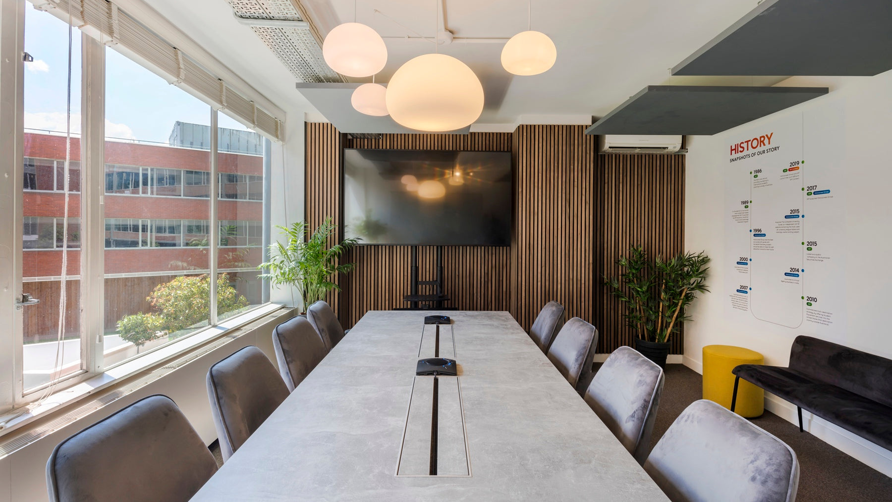 How to use Wooden Wall Panels to Transform Offices and Boardrooms