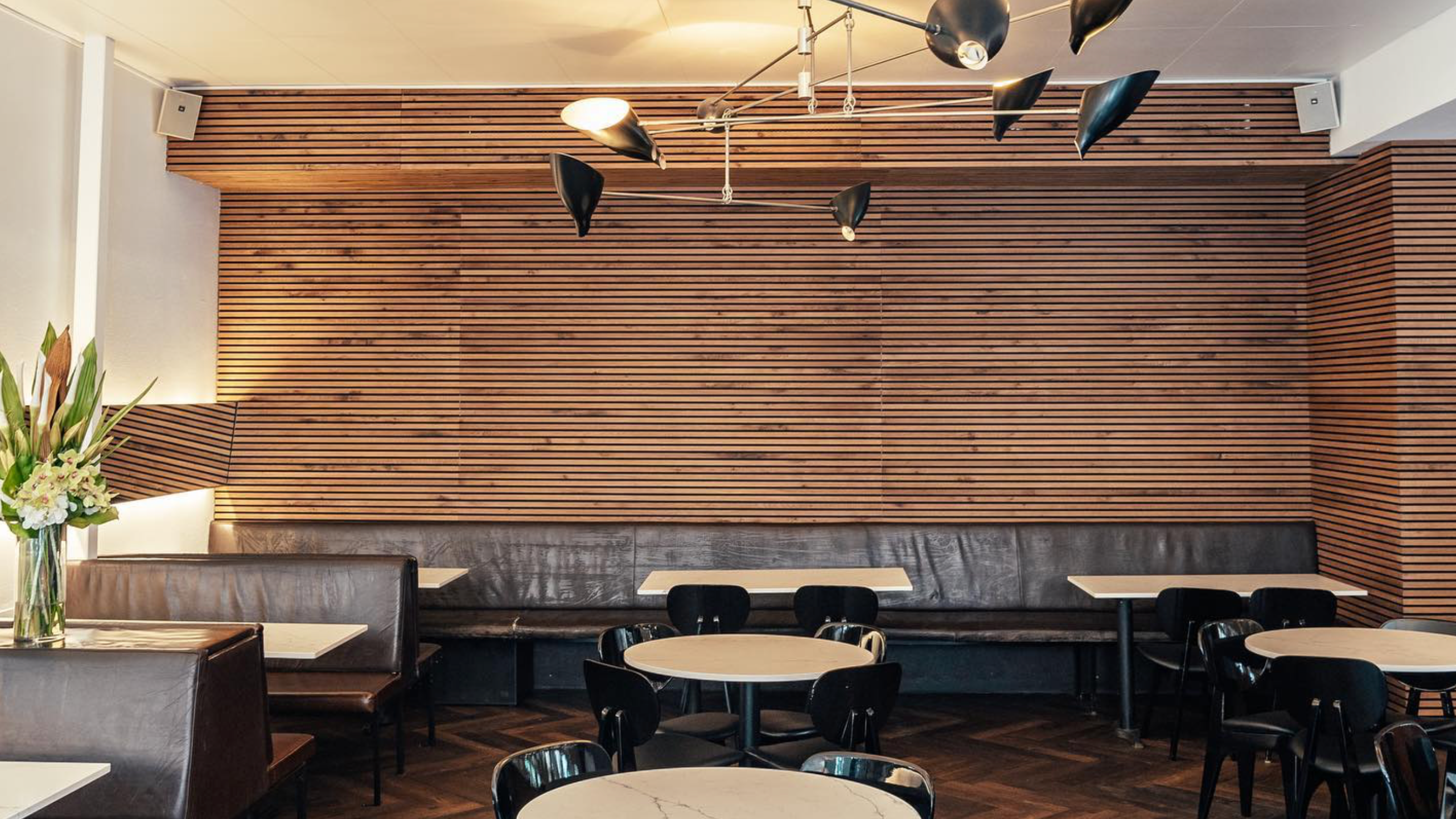 Inspirational ideas using wood panelling on ceilings