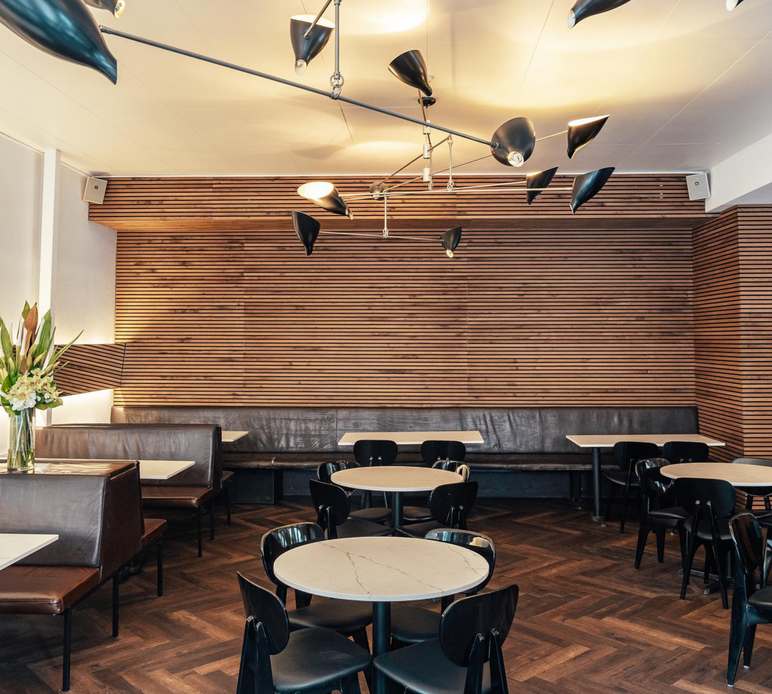 Inspirational ideas using wood panelling on ceilings