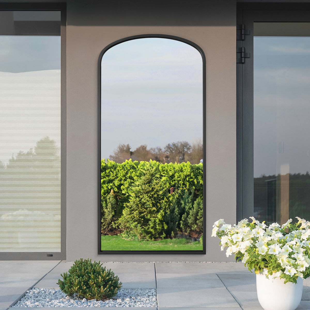 WVH®| The Arch Wide | Metal Frame Leaner and Wall-Mountable Mirrors