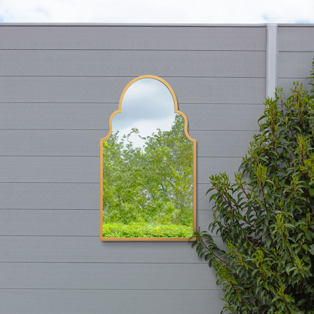 WVH® | The Arch Elegant | Metal Frame Leaner and Wall-Mountable Mirrors