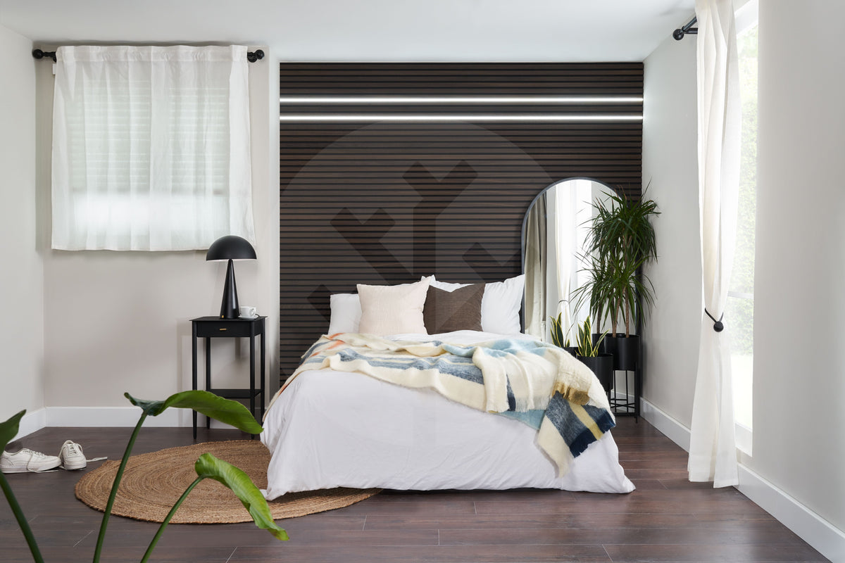 WVH® | The Arch | Metal Frame Leaner and Wall-Mountable Mirrors