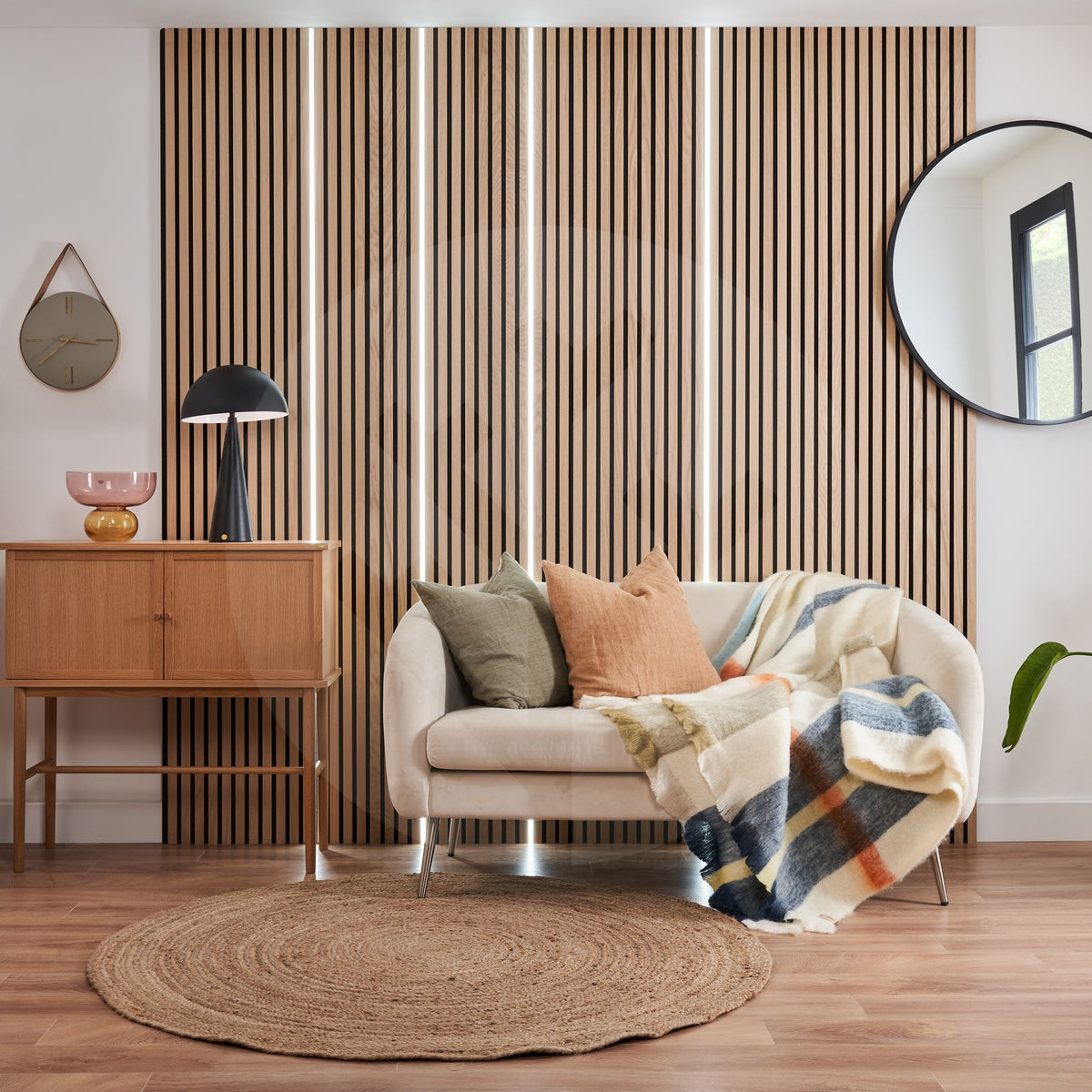 WVH® | The Industrial Round | Wall-Mountable Mirrors
