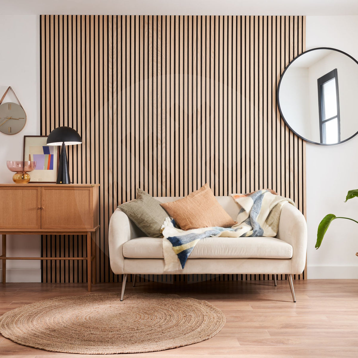 WVH® | The Industrial Round | Wall-Mountable Mirrors