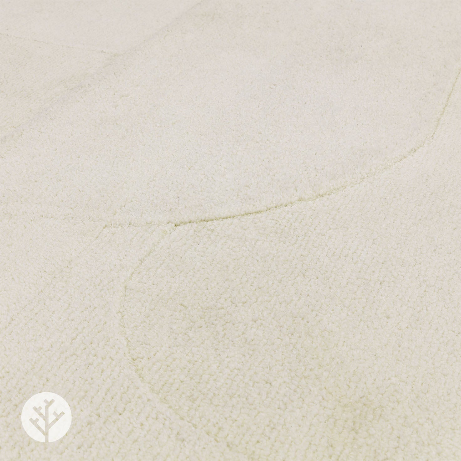 Curvva Ivory Luxury Rug | WVH®