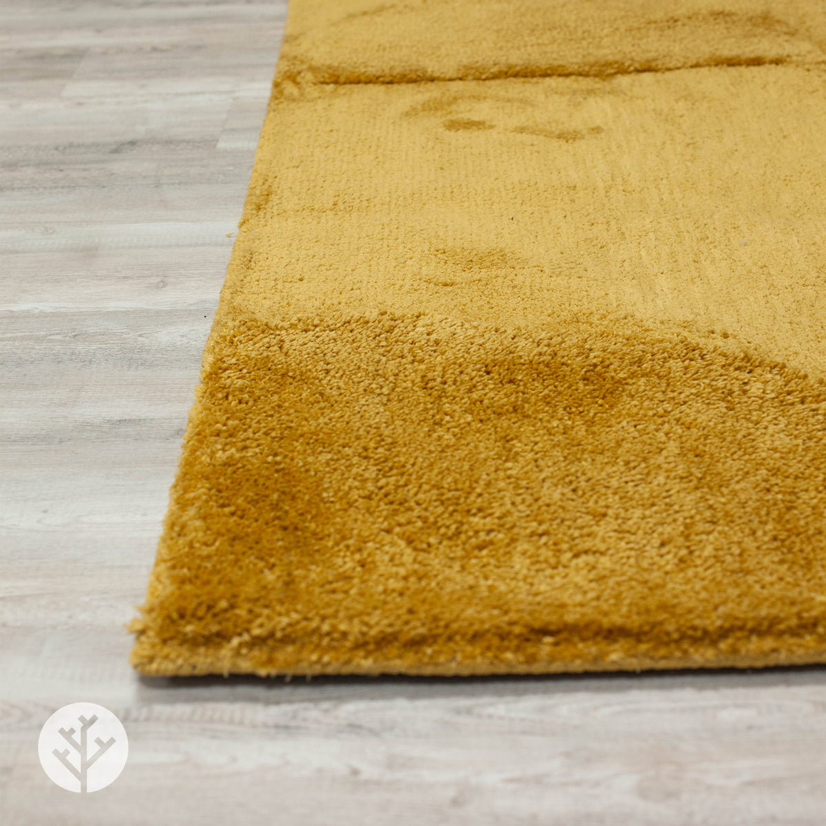 Curvva Ochre Luxury Rug | WVH®