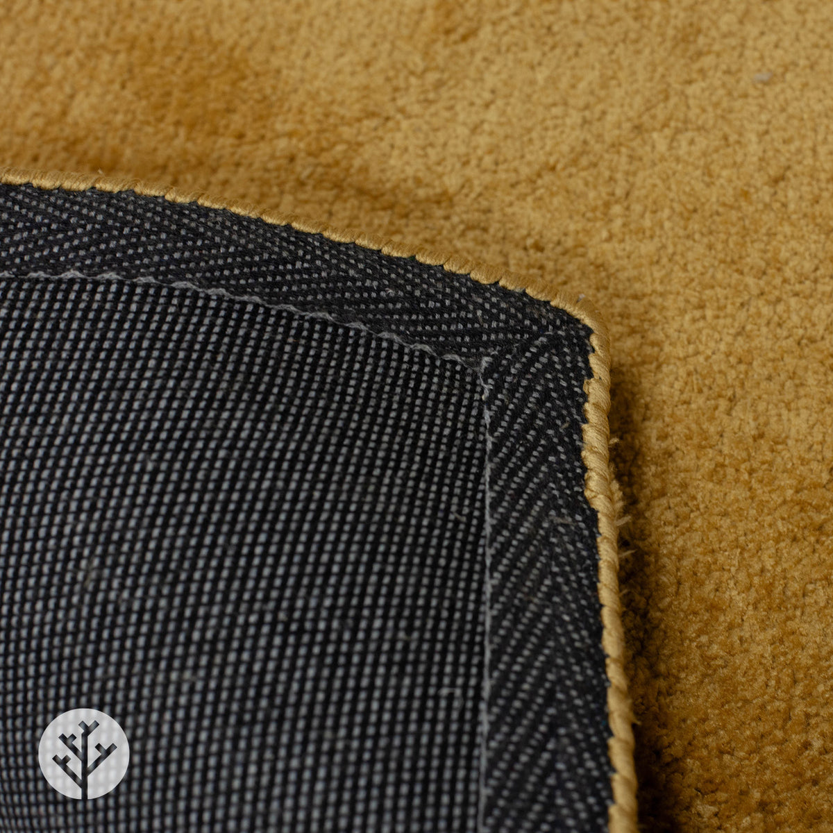 Curvva Ochre Luxury Rug | WVH®