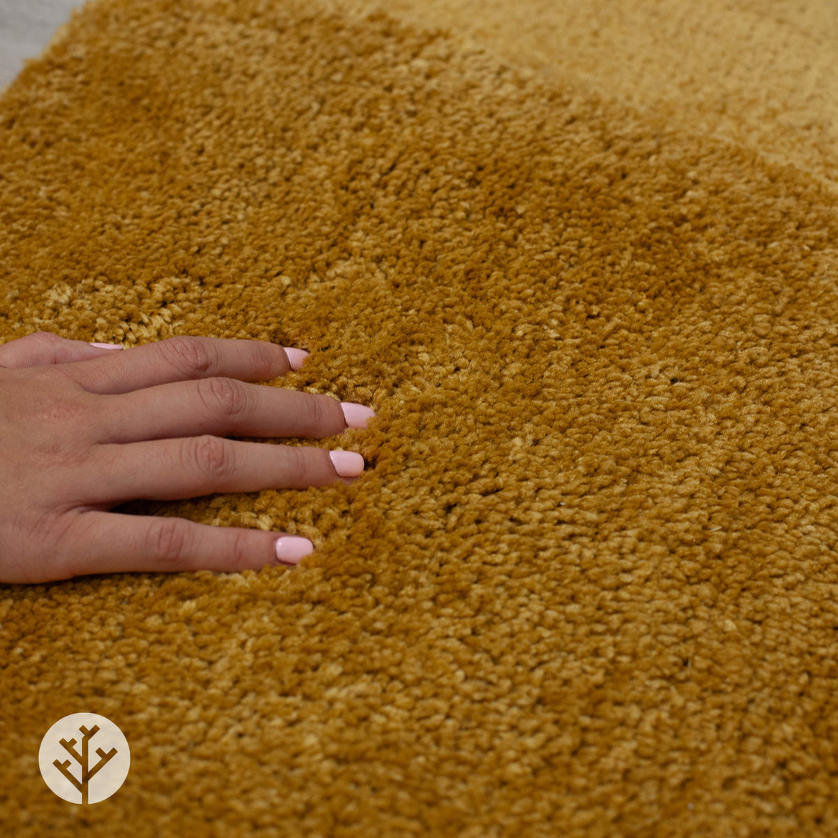 Curvva Ochre Luxury Rug | WVH®