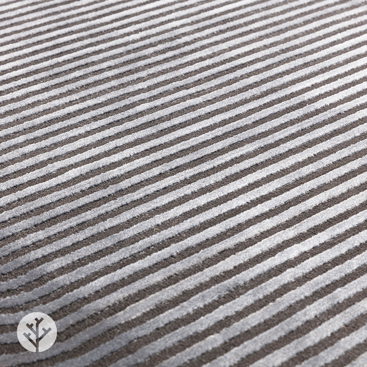 Urban Shape Black and Charcoal Luxury Rug | WVH®
