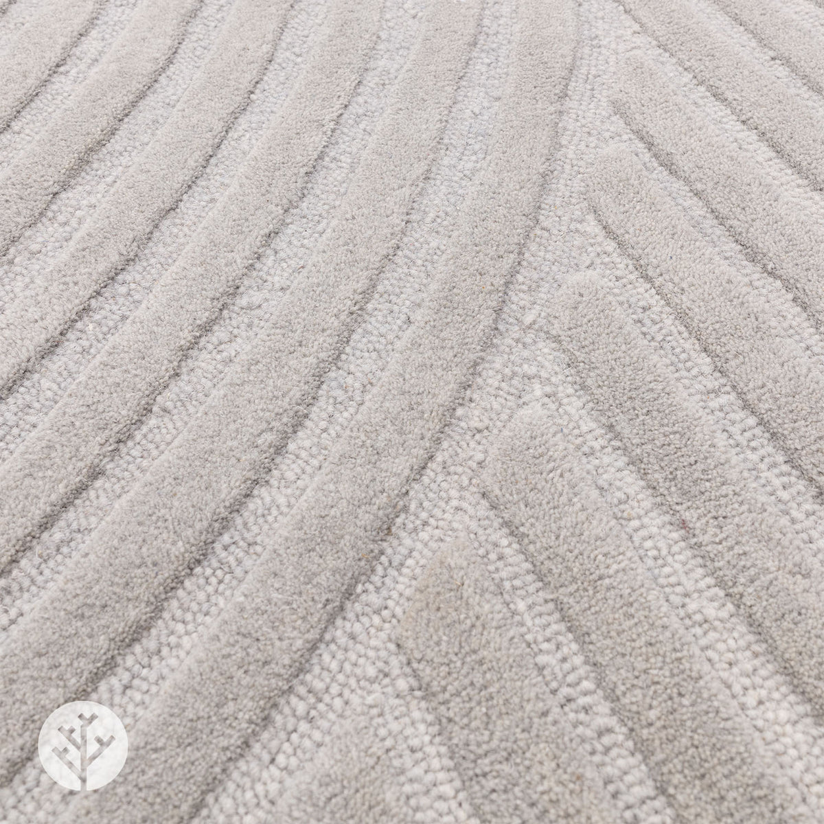 Wave Silver Luxury Rug | WVH®