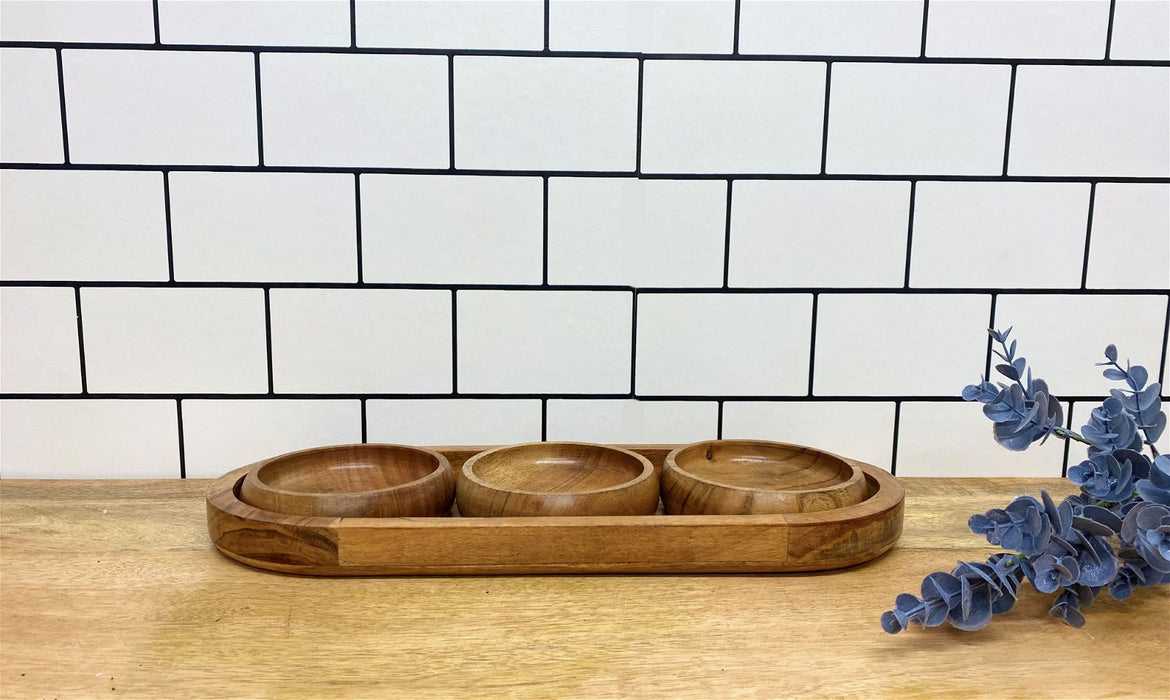 Wood | Set Of Three Bowls On Wooden Tray