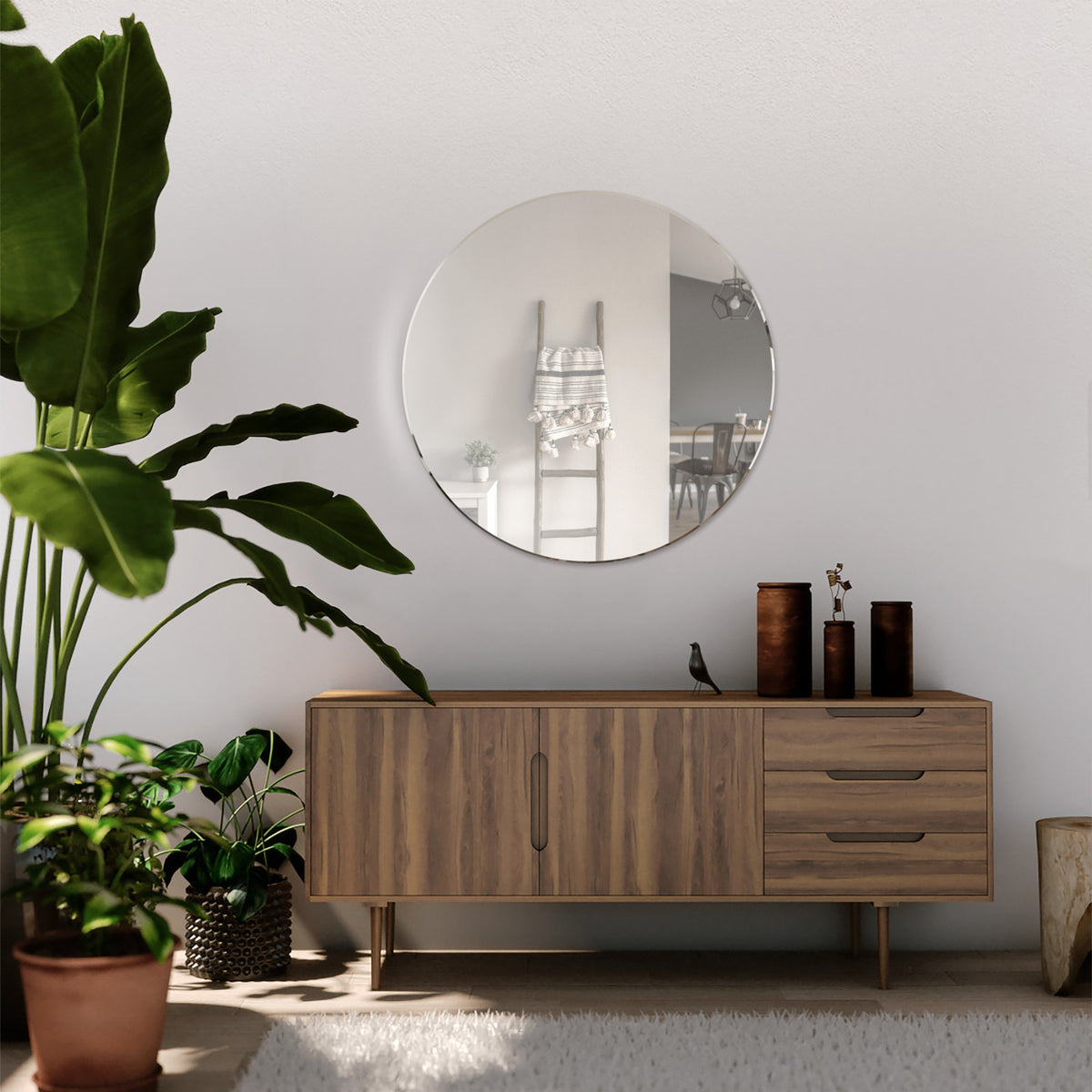 WVH® | The Frameless Round | Wall-Mountable Mirrors